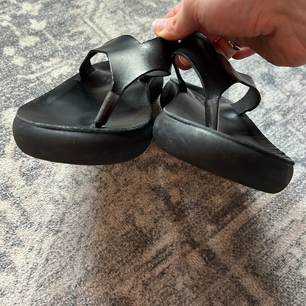 Ancient Greek Sandals Black Minimalist Leather Thong Sandals - Picture 10 of 12